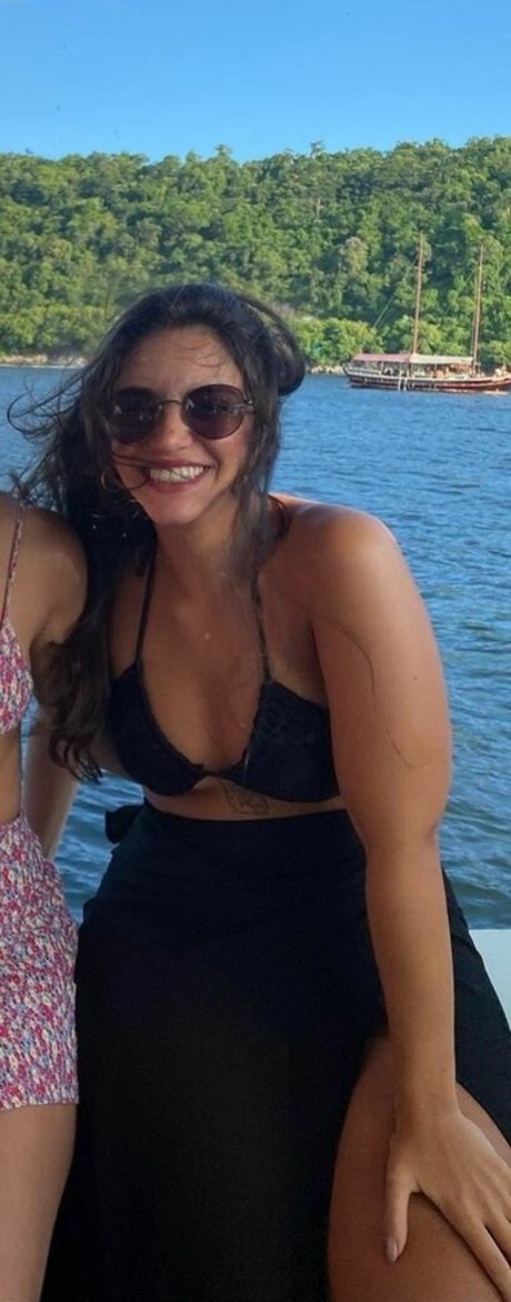 Debora Aladim model beautiful images