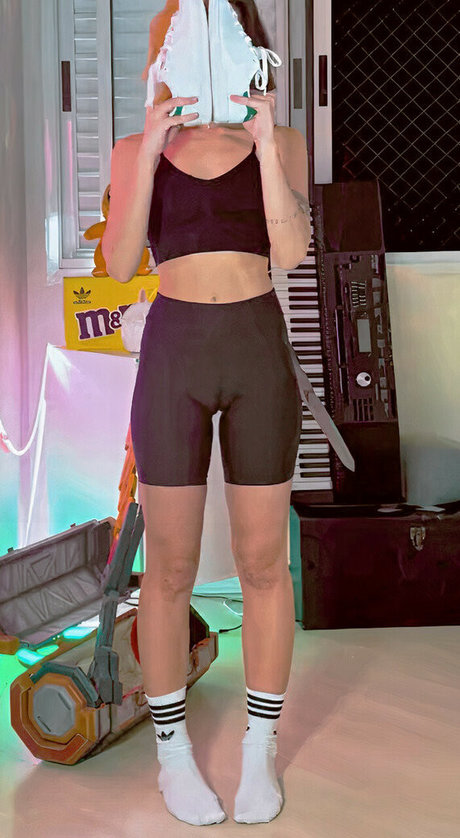 Loud Thaiga pornstar xxx pics