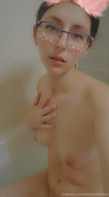 littleeevee66 sexy pornstar archive