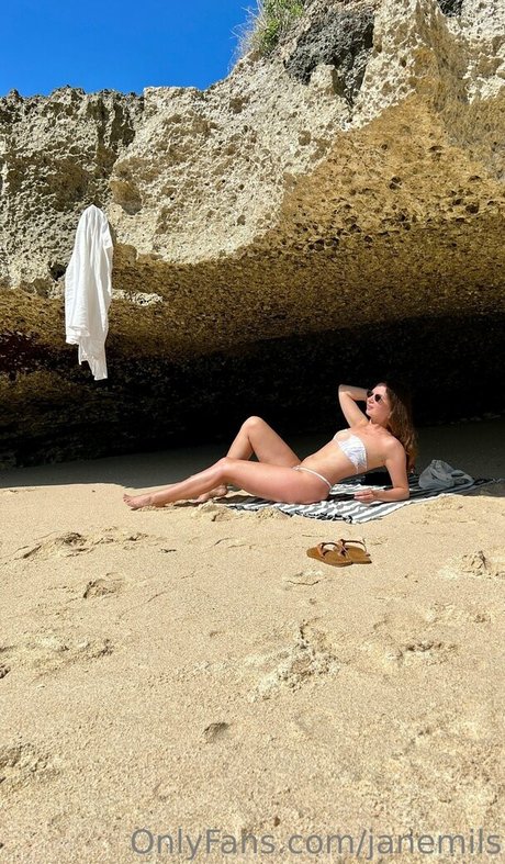 anapuru pornstar sexy photos