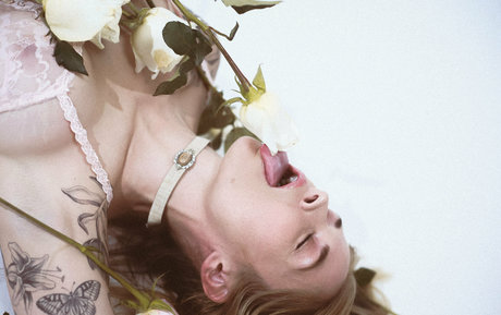 Sarahvandella pretty pornstar picture