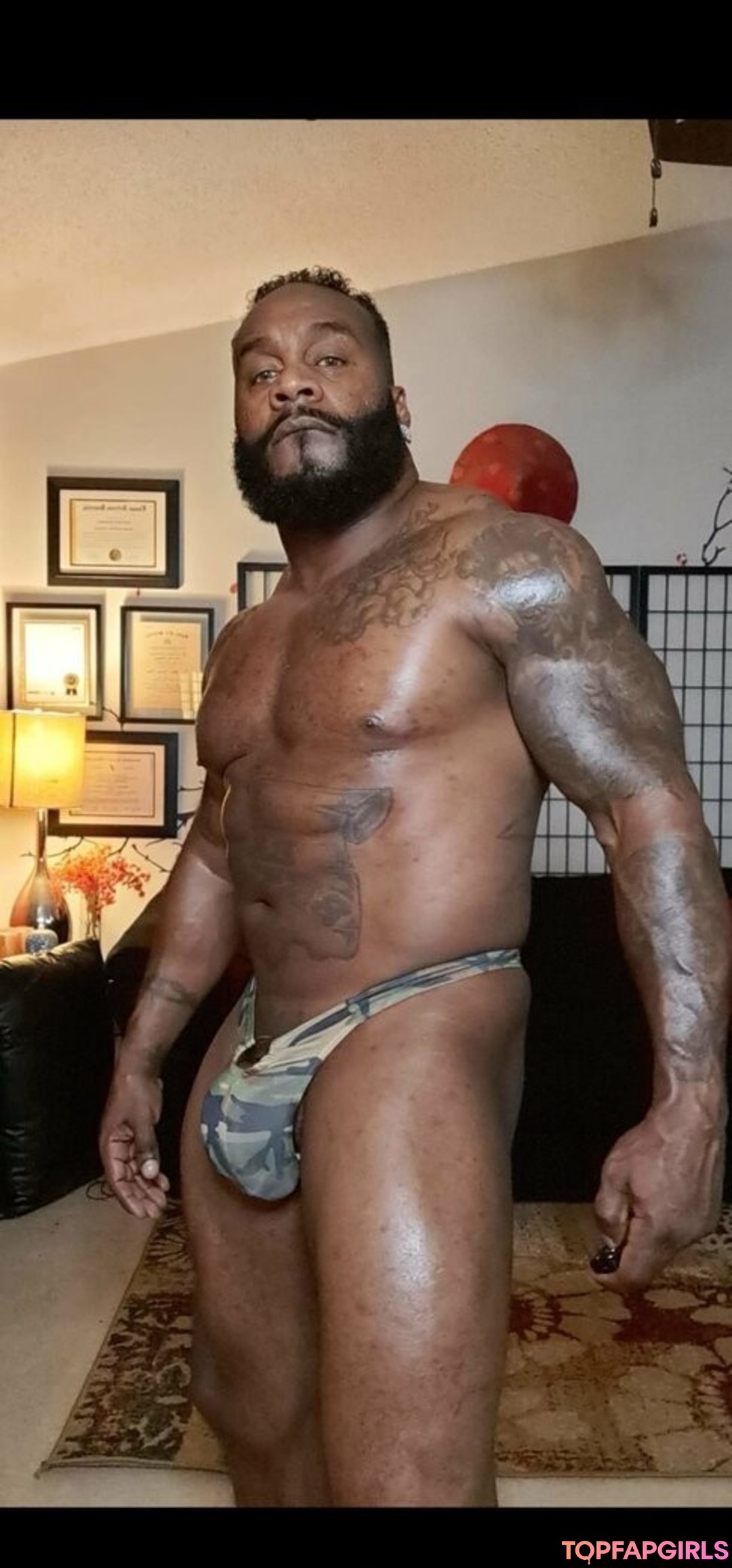 busty solo onlyfans free nude pictures