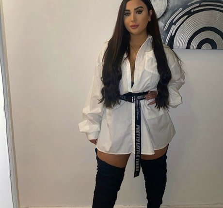 Maria Luisa art star pic