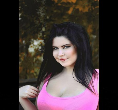 Anna Bernadi model high quality galleries