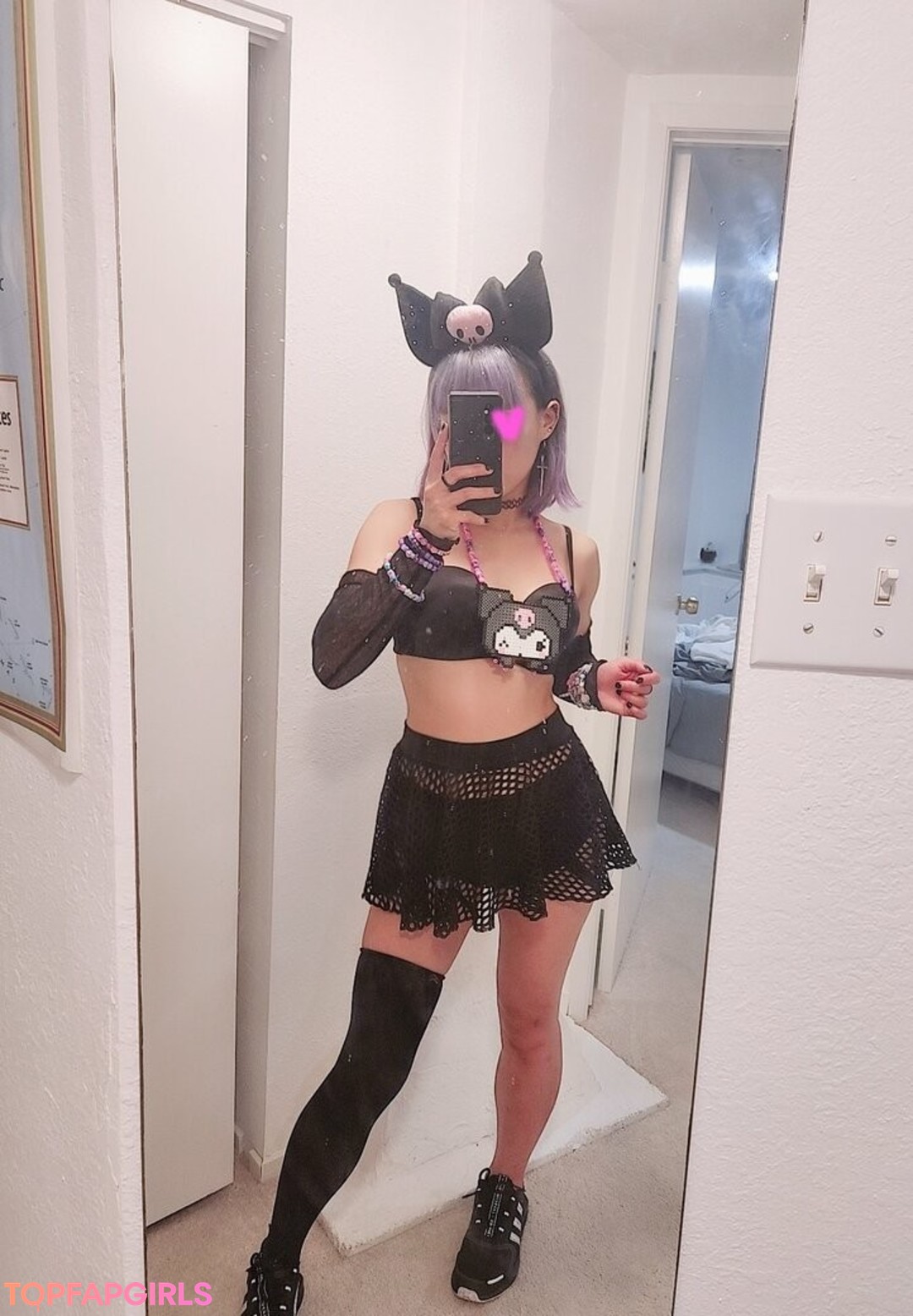 Emucchi Fansly nudes actress archive