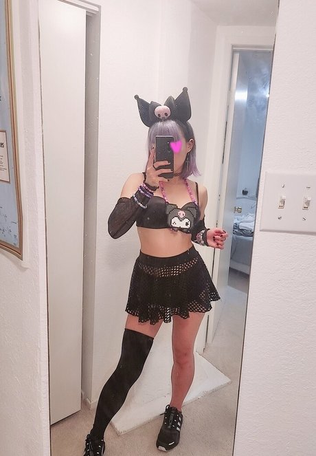 Emucchi Fansly nudes actress archive