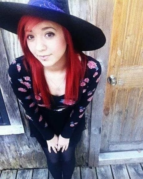 acidaddict best model galleries