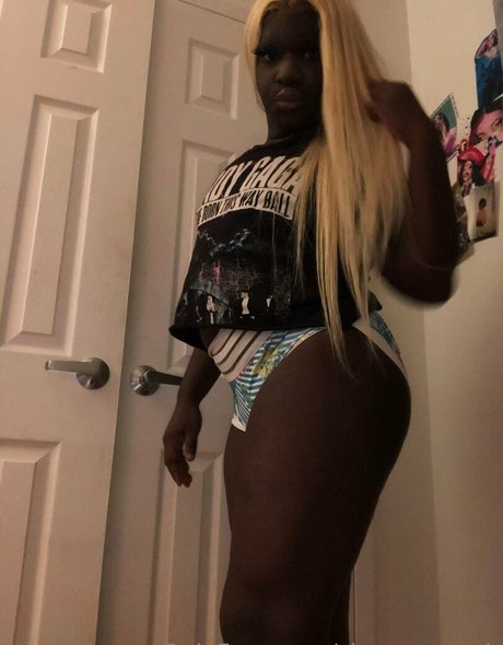 sissy serayah pornstar top picture