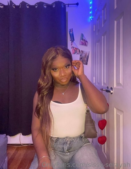 sissy serayah Photo Gallery