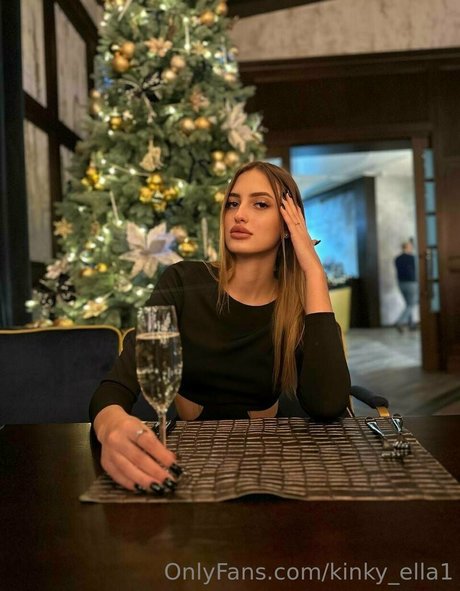 thigh high boots onlyfans free nude pic