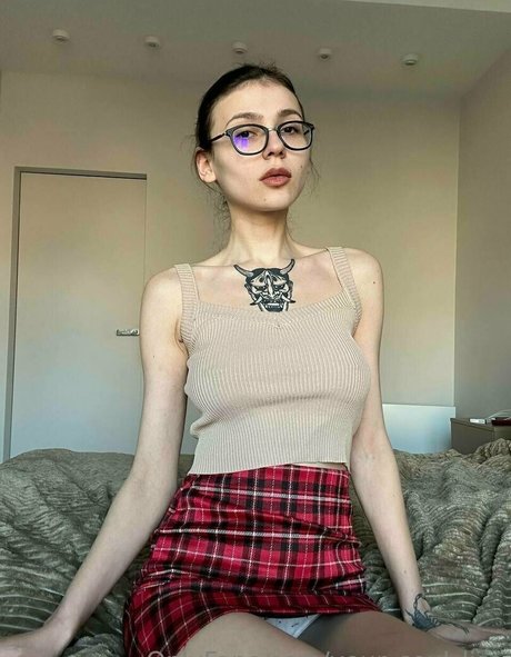 your soul lisa model exclusive image