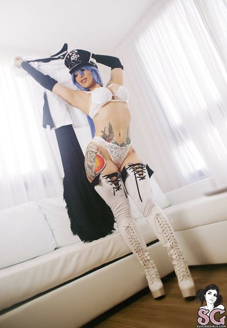 nefernik erotic model gallery