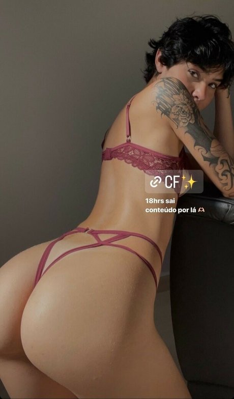 Isis Rodrigues star art gallery