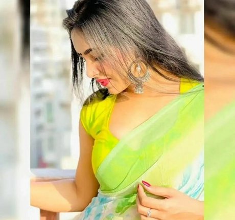 Arpa Roy star sexy pic