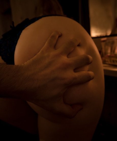 Nomi Teee high quality actress pictures