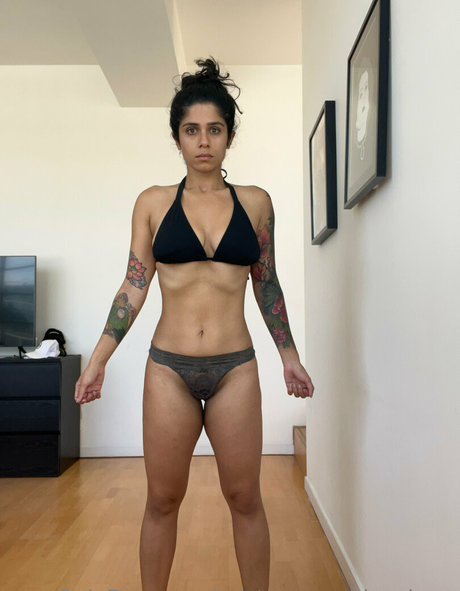 mistresssophiasahara free model image