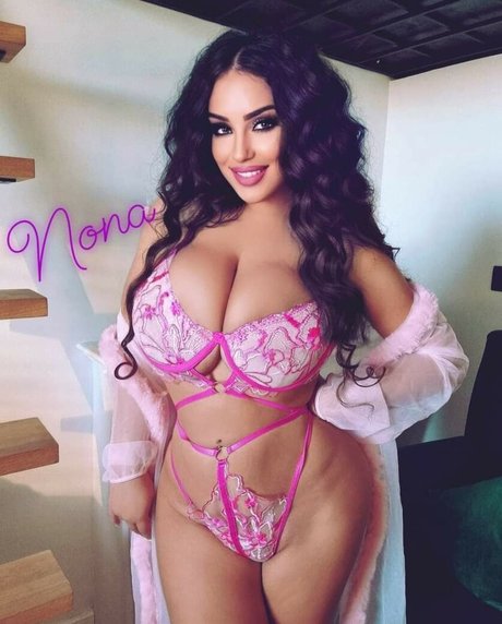 Nona Adams pornstar exclusive images