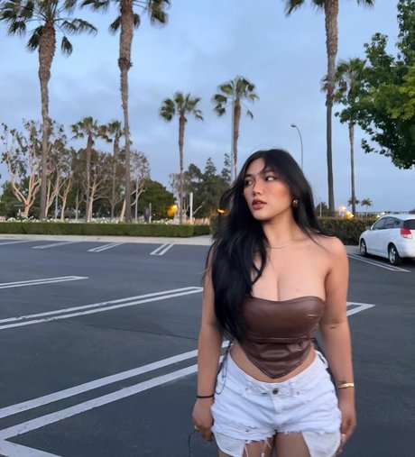 Ngan Nguyen nice actress photos