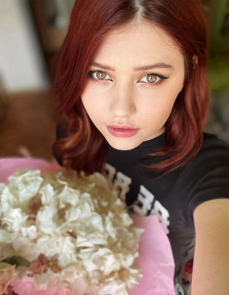 alise ssmith nude actress photos