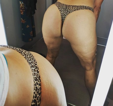 Polly Anna pornstar hd archive