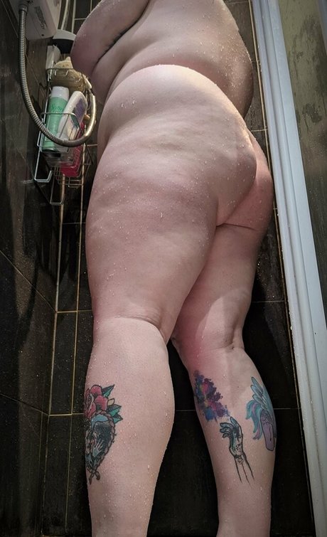 gothharlotbbw pornstar exclusive photo