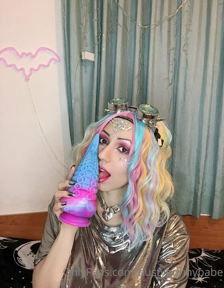 bustybunnybabe nudes actress picture