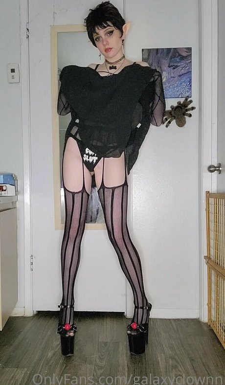 galaxyclownn pretty star pic