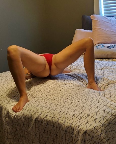 petitetreat_ pornstar picture