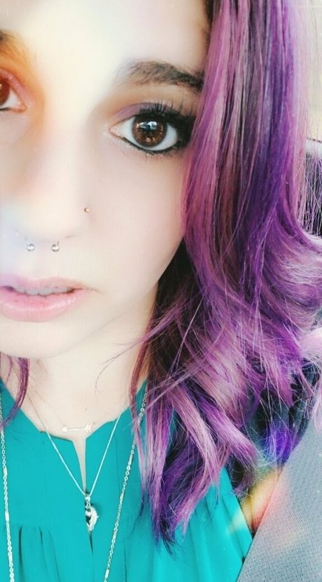 petitetreat_ erotic model pics