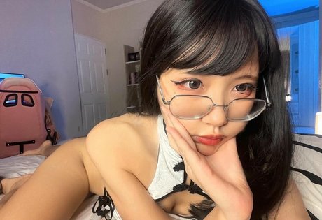 Aumx1a beautiful actress gallery