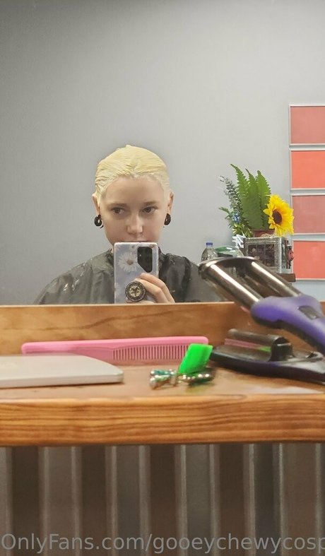 gooeychewycosplay model beautiful gallery