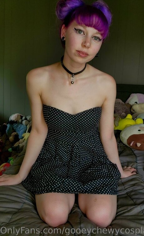 gooeychewycosplay perfect pornstar pictures