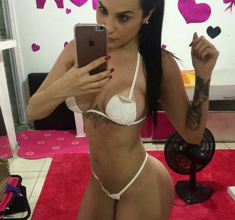 busty solo onlyfans free pics