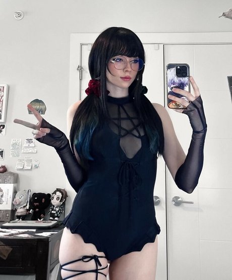 Ramenshelz nudes model archive