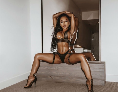 trans free onlyfans art naked photo