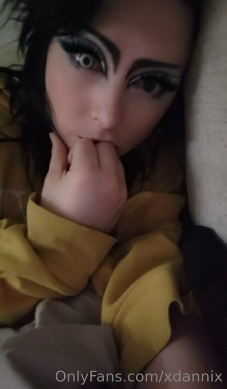 xdannix free actress galleries