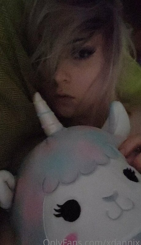 xdannix pretty model picture