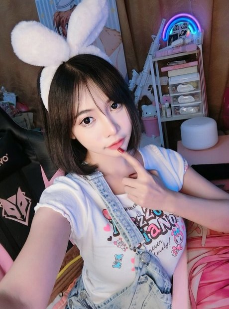 ayumi cn0 sexy model archive