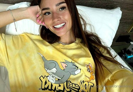 jessiebrownonly top model pics