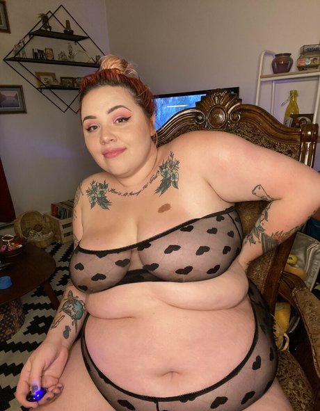thick trans onlyfans hot naked photo