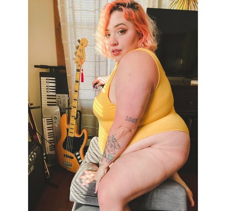 big areolas onlyfans pornographic pic