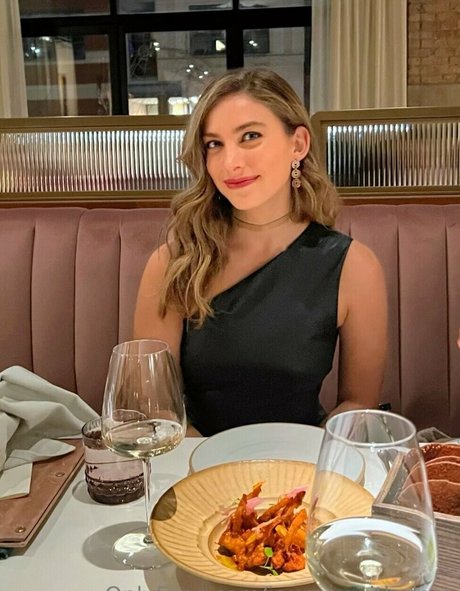 journeywithalora nice actress photo