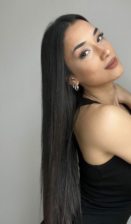 Hale Cabbar xxx star img