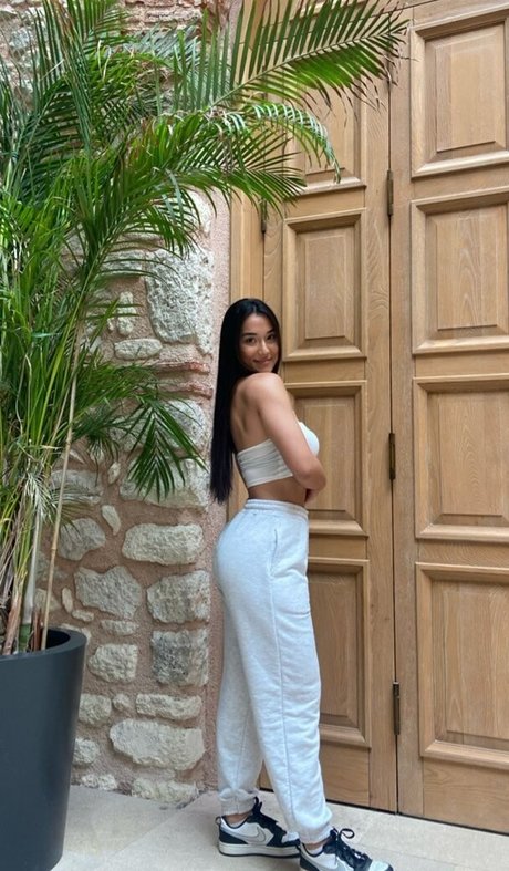 Hale Cabbar hd actress pic