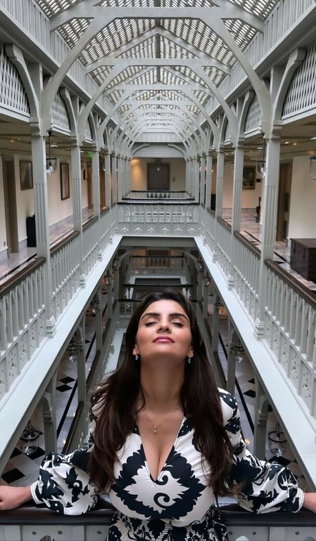 amateur mom onlyfans naked archive