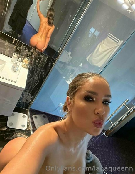 lanaqueenn erotic star images