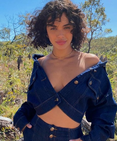 Giovana Cordeiro pornstar exclusive picture