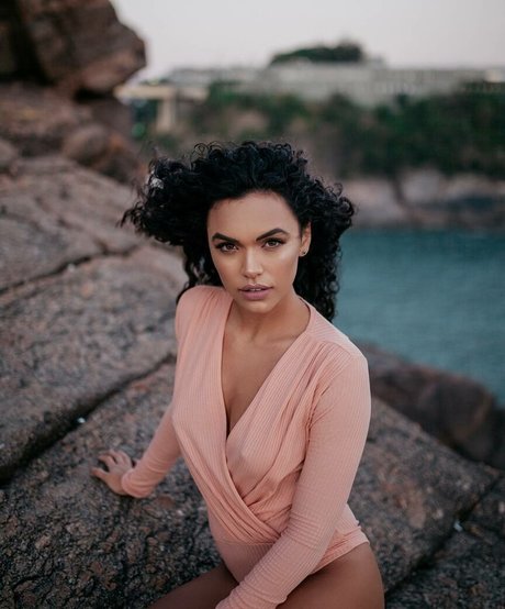 Giovana Cordeiro exclusive actress picture