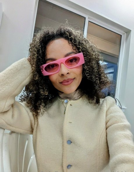 createwithkira sex actress pics