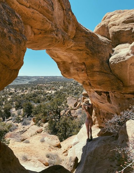 aspenedenfree naked actress galleries